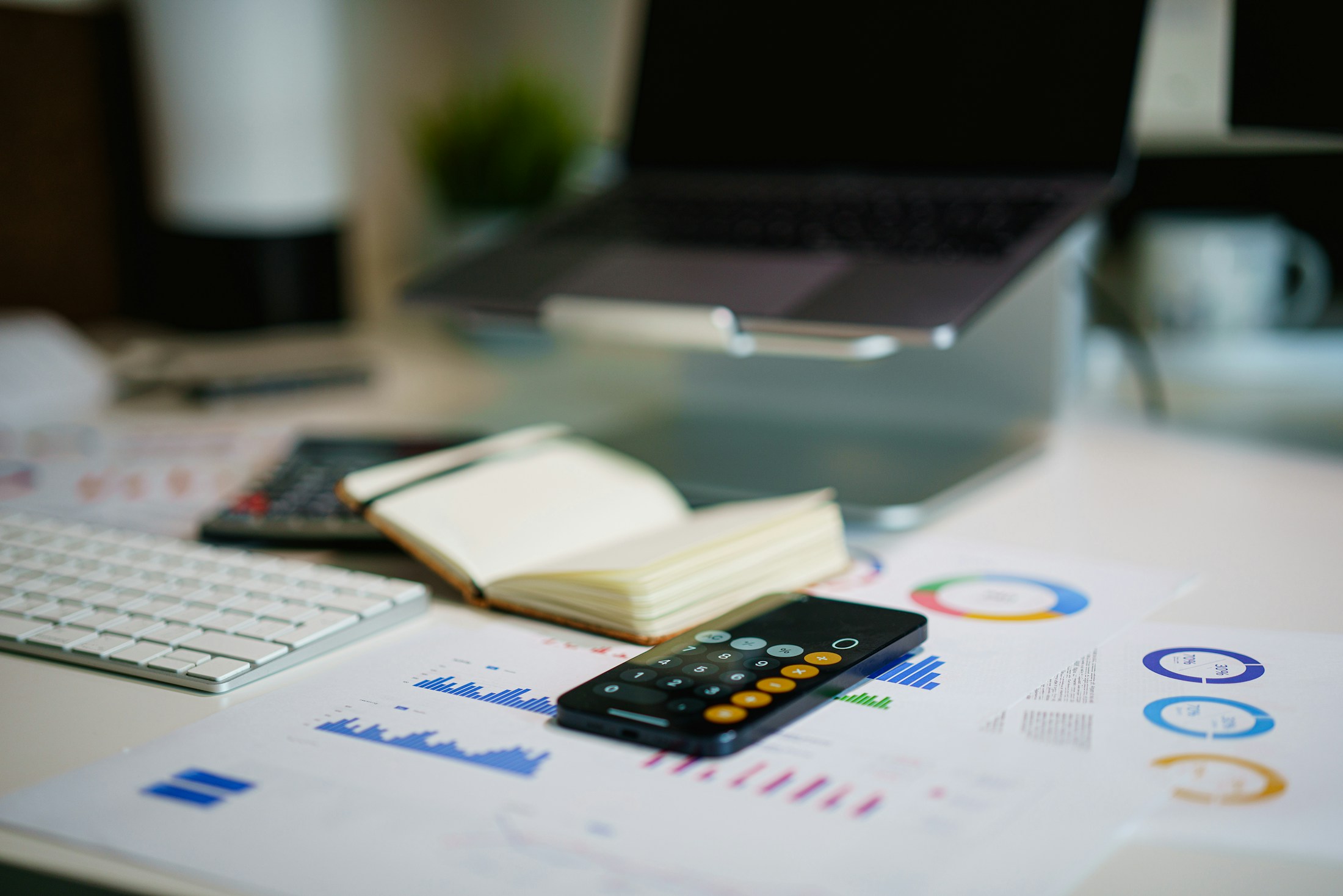 Symbolbild Kalkulation und Marge für Dienstleister